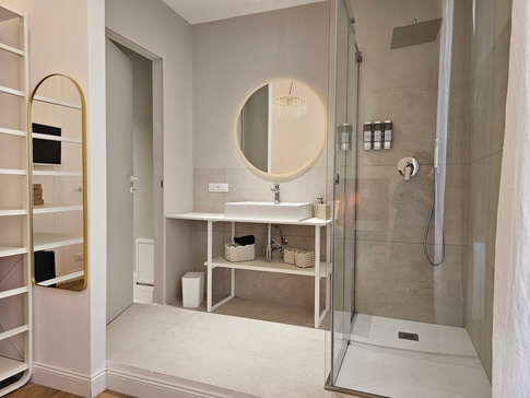 Camera da Letto in stile classico di 14 di Alessandra Gambino Architetto - AGA