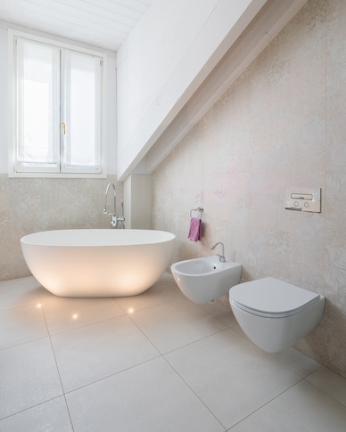 Bagno in stile classico di 9 di Annalisa Carli Architetto
