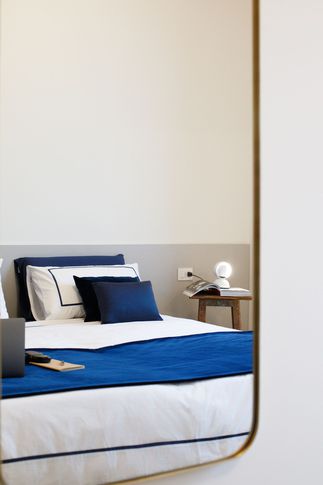 Camera da Letto in stile moderno di 14 di Ada Airoldi Interior designer