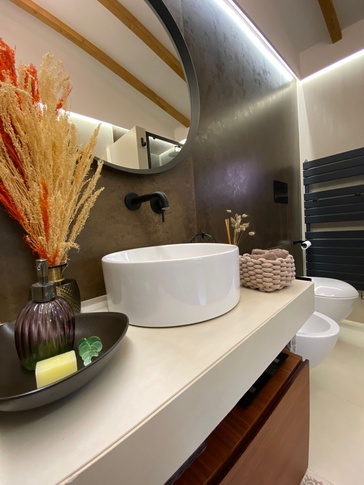 Bagno in stile contemporaneo di 6 di IMA STUDIO Bagno in stile contemporaneo di 6 di IMA STUDIO