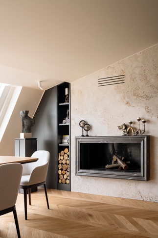 Soggiorno in stile contemporaneo di 50 di Studio Gaetano Riccardelli