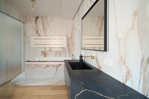 Bagno in stile contemporaneo di 20 di EasyRelooking srls Bagno in stile contemporaneo di 20 di EasyRelooking srls