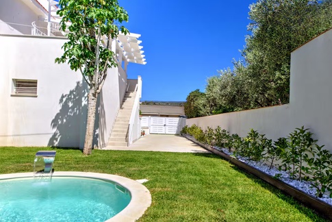 Giardino in stile mediterraneo di 120 di Alessandra Gambino Architetto - AGA