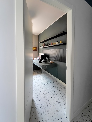 Studio in stile contemporaneo di 8 di Studio MAC