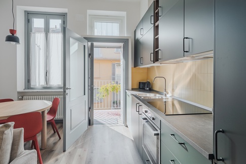 Open Space in stile contemporaneo di 19 di Annalisa Carli Architetto Open Space in stile contemporaneo di 19 di Annalisa Carli Architetto