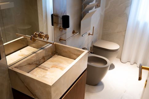 Bagno in stile contemporaneo di 10 di Salvatore Sito Interior Designer