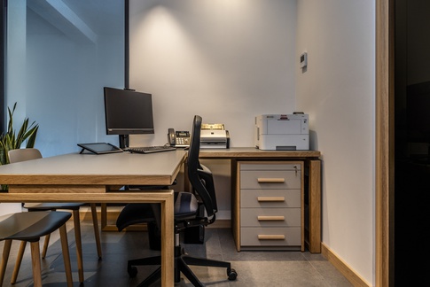 Open Space in stile moderno di 200 di Arredamenti Andalo