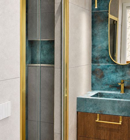 Bagno in stile moderno di 4 di Arcangelo Primato