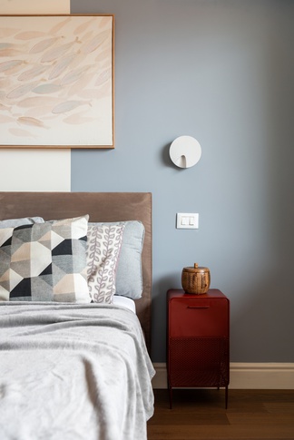 Camera da Letto in stile contemporaneo di 15 di Laura Mapelli Architetto