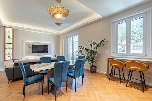 Cucina in stile moderno di 10 di Wephouse