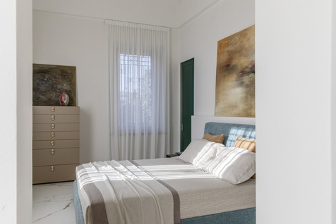 Open Space in stile moderno di 140 di CarnetCasa Open Space in stile moderno di 140 di CarnetCasa