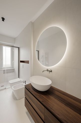 Bagno in stile minimal di 7 di Carola Ribotta architetto