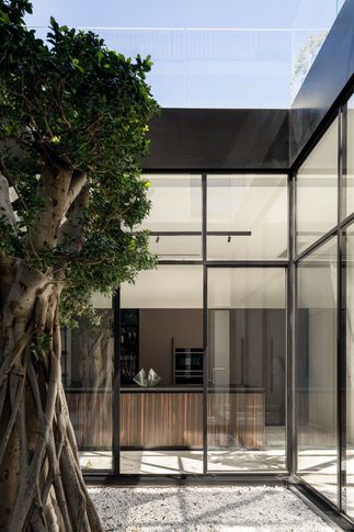 Open Space in stile contemporaneo di 450 di Studiounoarchitettura