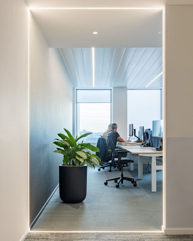 Open Space in stile contemporaneo di 1250 di Frame Farm - Architecture & Design Open Space in stile contemporaneo di 1250 di Frame Farm - Architecture & Design