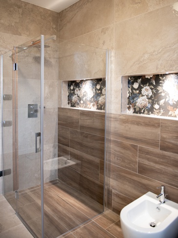 Bagno in stile moderno di 6 di Abitativo