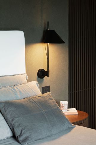 Camera da Letto in stile minimal di 20 di Didonè Comacchio Architects