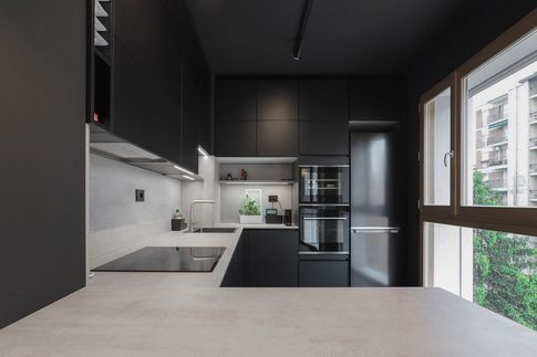 Cucina in stile moderno di 8 di Desearq studio - architettura e interior design