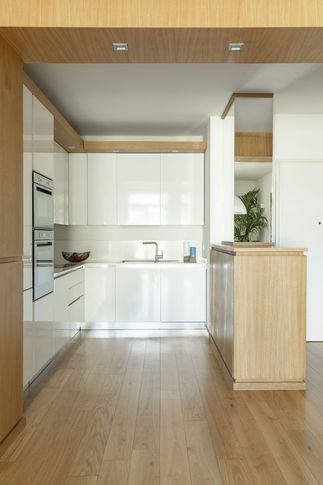 Cucina in stile minimal di 6 di Arch. Simone Saporito