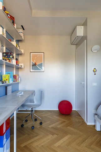 Camera da Letto in stile contemporaneo di 13 di Valentina Varricchio Architetto