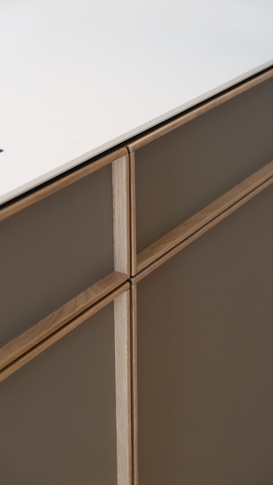 Open Space in stile contemporaneo di 36 di Abitacolo Interni Open Space in stile contemporaneo di 36 di Abitacolo Interni