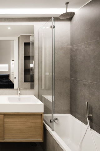 Bagno in stile contemporaneo di 5 di Sara Fabbroni Architetto Bagno in stile contemporaneo di 5 di Sara Fabbroni Architetto