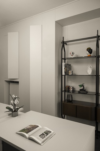 Studio in stile moderno di 10 di Carola Ribotta architetto Studio in stile moderno di 10 di Carola Ribotta architetto