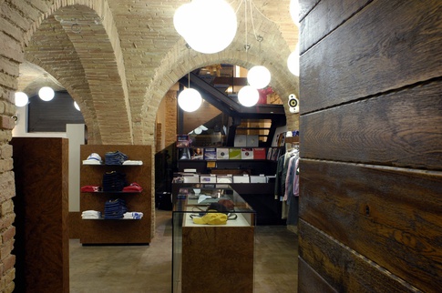 Open Space in stile contemporaneo di 600 di Architetto Cristiano Giustozzi