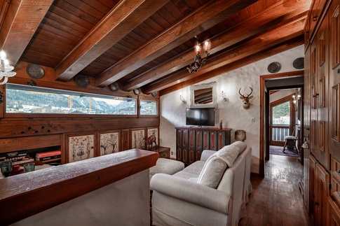 Soggiorno in stile contemporaneo di 20 di Nicoletta Zanella