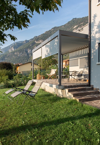 Veranda in stile contemporaneo di 25 di TGA_Studio