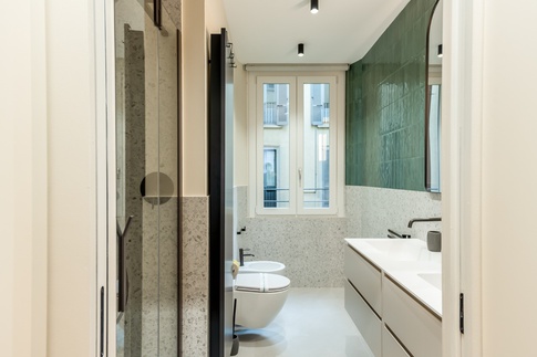 Bagno in stile contemporaneo di 5 di FCInteriorDesignStudio |