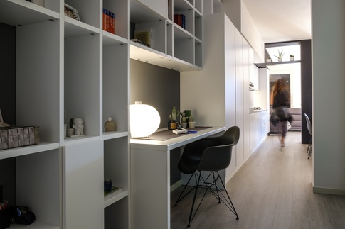 Open Space in stile minimal di 90 di SMartSTUDIO Open Space in stile minimal di 90 di SMartSTUDIO