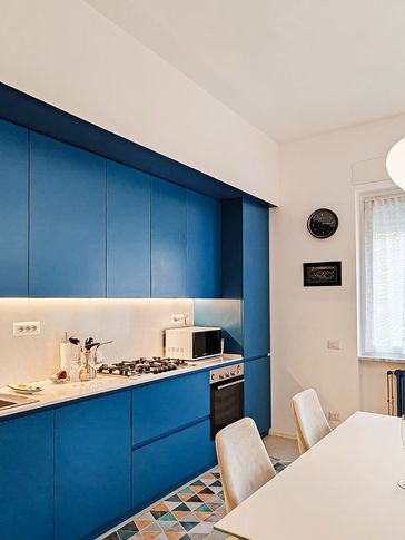 Open Space in stile contemporaneo di 45 di Rossana Alfieri Architetto Open Space in stile contemporaneo di 45 di Rossana Alfieri Architetto