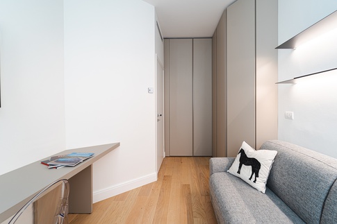 Camera da Letto in stile contemporaneo di 11 di Coco Interni