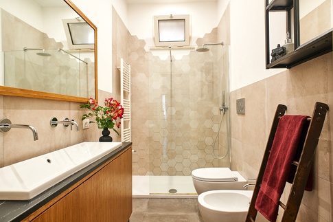 Bagno in stile eclettico di 5 di Elisa Veronese Bagno in stile eclettico di 5 di Elisa Veronese