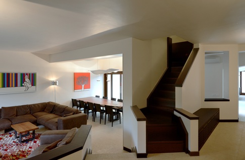 Soggiorno in stile moderno di 45 di RGAstudio