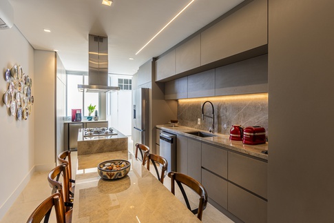 Cucina in stile moderno di 20 di Guzlive
