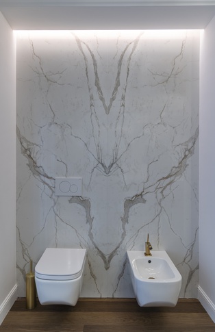 Bagno in stile contemporaneo di 10 di Pamela Camposano Ingegnere Architetto
