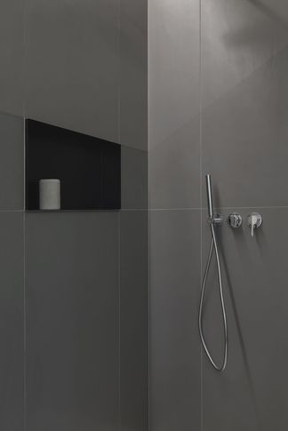 Bagno in stile contemporaneo di 8 di APstudio