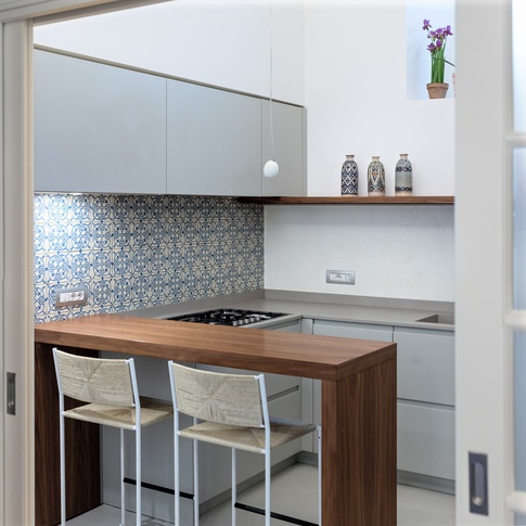 Cucina in stile mediterraneo di 8 di Valentina Garraffa architetto light designer