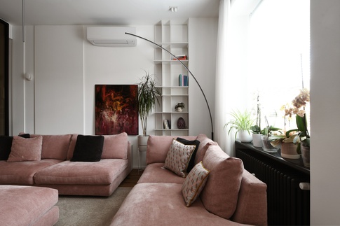 Open Space in stile contemporaneo di 39 di kkarchitecture