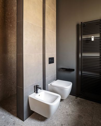 Bagno in stile contemporaneo di 6 di kkarchitecture