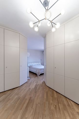 Cabina Armadio in stile contemporaneo di 9 di ZPSTUDIO