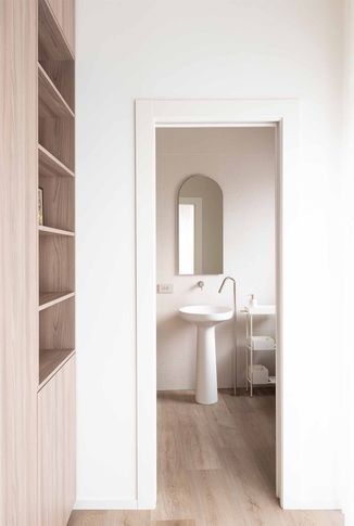 Bagno di Servizio in stile contemporaneo di 3 di valeria ingrao architetto