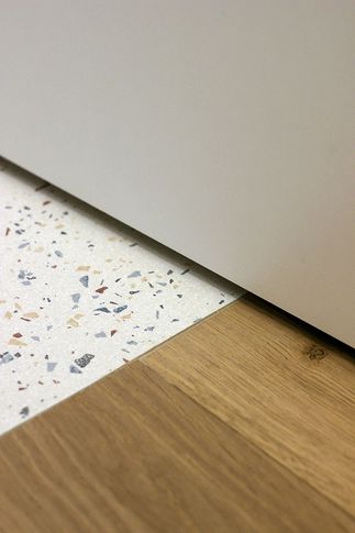 Open Space in stile minimal di 80 di design by very Open Space in stile minimal di 80 di design by very