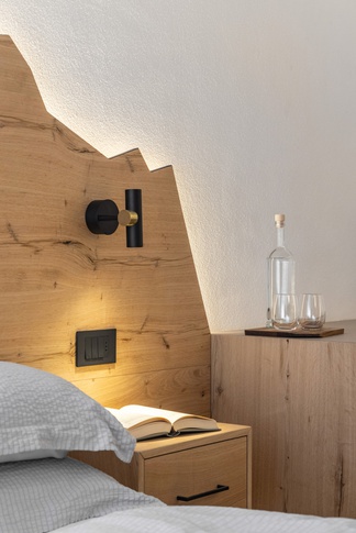 Camera da Letto in stile naturale di 15 di Arredamenti Andalo Camera da Letto in stile naturale di 15 di Arredamenti Andalo