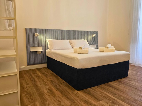 Camera da Letto in stile classico di 23 di Alessandra Gambino Architetto - AGA