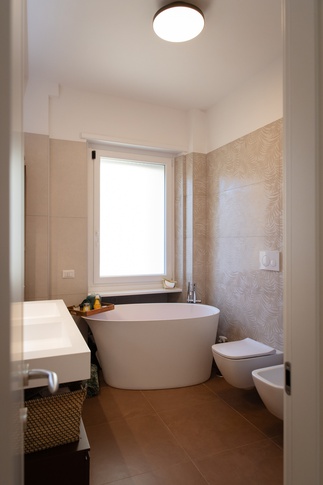 Bagno in stile urban jungle di 9 di Prototype Design&Arc Bagno in stile urban jungle di 9 di Prototype Design&Arc