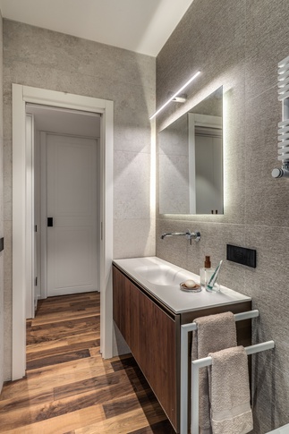 Bagno in stile contemporaneo di 4 di MOB Architects