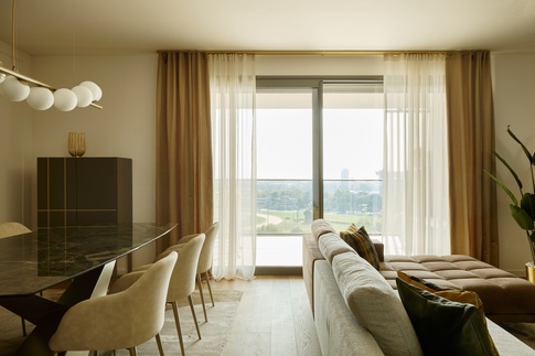 Soggiorno in stile contemporaneo di 35 di EasyRelooking srls Soggiorno in stile contemporaneo di 35 di EasyRelooking srls