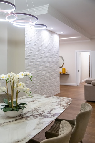 Soggiorno in stile moderno di 60 di Architetto Sara Edalatkhah